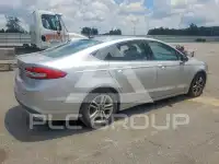 2018 Ford FUSION фото