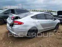 2018 Ford FUSION фото