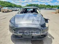2018 Ford FUSION фото