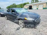 2018 Ford FUSION photo