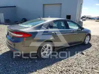 2018 Ford FUSION photo