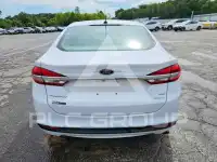 2018 Ford FUSION фото