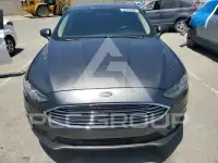 2018 Ford FUSION photo