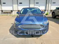 2018 Ford FUSION photo