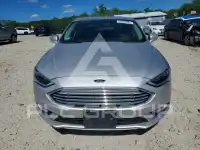 2018 Ford FUSION photo