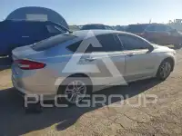 2018 Ford FUSION фото