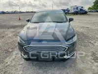 2018 Ford FUSION фото