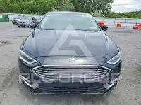 2018 Ford FUSION фото