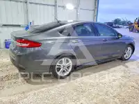 2018 Ford FUSION photo