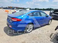 2018 Ford FUSION фото