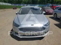 2018 Ford FUSION фото