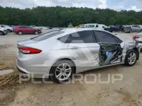 2018 Ford FUSION photo