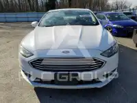 2018 Ford FUSION фото