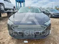 2018 Ford FUSION фото