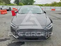 2018 Ford FUSION фото