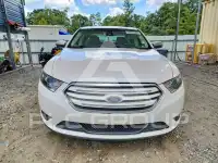 2018 Ford TAURUS photo