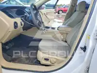 2018 Ford TAURUS фото
