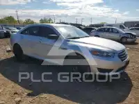 2018 Ford TAURUS фото