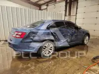 2018 Ford TAURUS фото