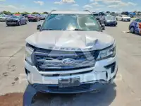2018 Ford EXPLORER photo