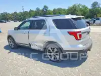 2018 Ford EXPLORER photo