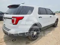 2018 Ford EXPLORER photo
