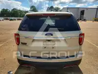 2018 Ford EXPLORER photo