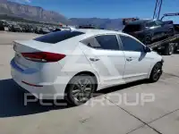 2018 Hyundai Elantra photo