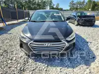 2018 Hyundai Elantra photo