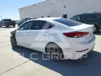2018 Hyundai Elantra photo