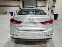 2018 Hyundai Elantra photo