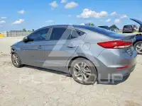 2018 Hyundai Elantra photo