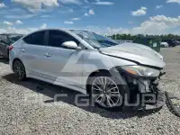 2018 Hyundai Elantra photo