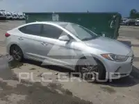 2018 Hyundai Elantra photo