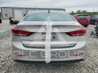 2018 Hyundai Elantra фото