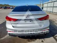 2018 Hyundai Elantra фото