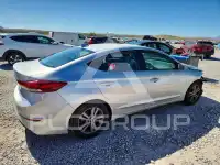 2018 Hyundai Elantra фото