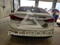 2018 Hyundai Elantra photo