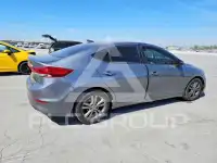 2018 Hyundai Elantra photo