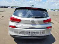 2018 Hyundai Elantra photo