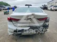 2018 Hyundai Elantra фото