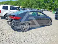 2018 Hyundai Elantra фото