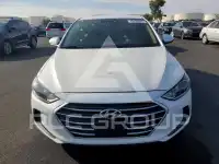 2018 Hyundai Elantra photo
