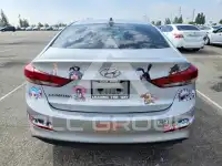 2018 Hyundai Elantra фото