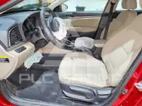 2018 Hyundai Elantra фото