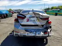 2018 Hyundai Elantra фото