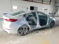2018 Hyundai Elantra фото