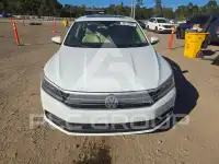 2018 Volkswagen Passat photo