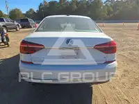 2018 Volkswagen Passat photo