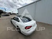 2018 Volkswagen Passat фото